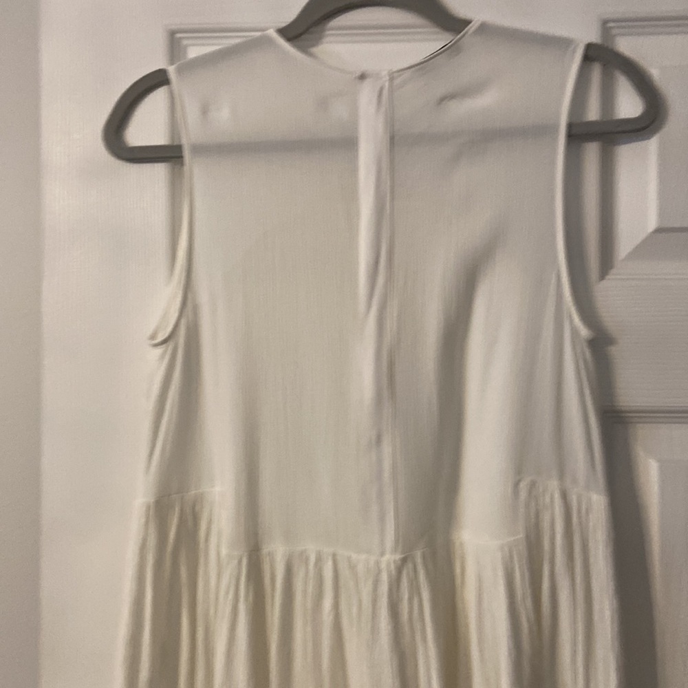VINCE Dress Maxi size M white color length 50” bust 32” perfect for summer - Picture 5 of 16